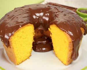 Receita de Como Fazer Bolo de Cenoura Simples e Fofinho | Receita Caseira