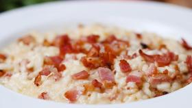 Receita de Risoto Quatro Queijos com Bacon Crocante | Prato Cremoso
