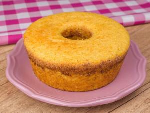 Receita de Bolo de Fubá Fofinho na Airfryer | Café da Manhã