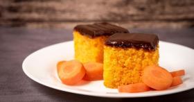 Receita de Bolo de Cenoura Fofinho na Airfryer | Cobertura Perfeita