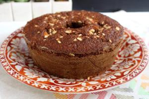 Receita de Bolo Fitness de Chocolate com Aveia | Receita Saudável
