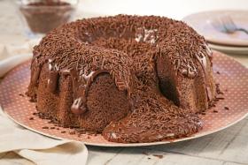 Receita de Bolo Vulcão de Chocolate | Calda Escorrendo Irresistível