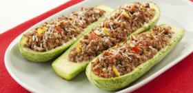 Receita de Abobrinha Recheada com Carne Moída | Prato Leve e Nutritivo