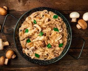 Receita de Estrogonofe Vegetariano de Cogumelos | Jantar Rápido