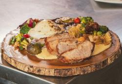 Picanha Suína com Legumes Picanha Suína com Legumes