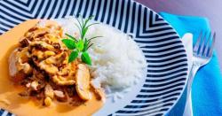 Strogonoff de Carne com Cogumelo Strogonoff de Carne com Cogumelo