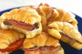 Receita de Mini Croissants Folhados Caseiros | Café da Manhã Especial